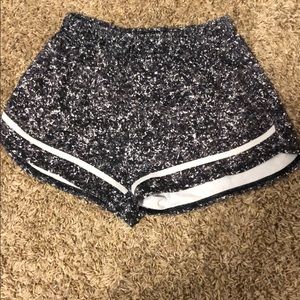 Athletic comfy shorts